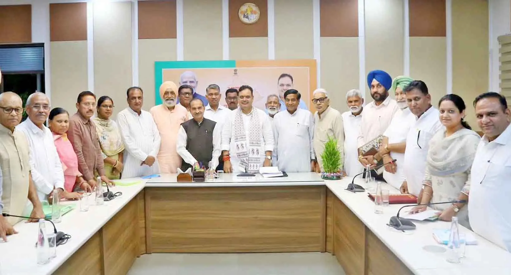 श्रीगंगानगर भाजपा पदाधिकारियों ने जयपुर में मुख्यमंत्री भजनलाल शर्मा से की मुलाकात