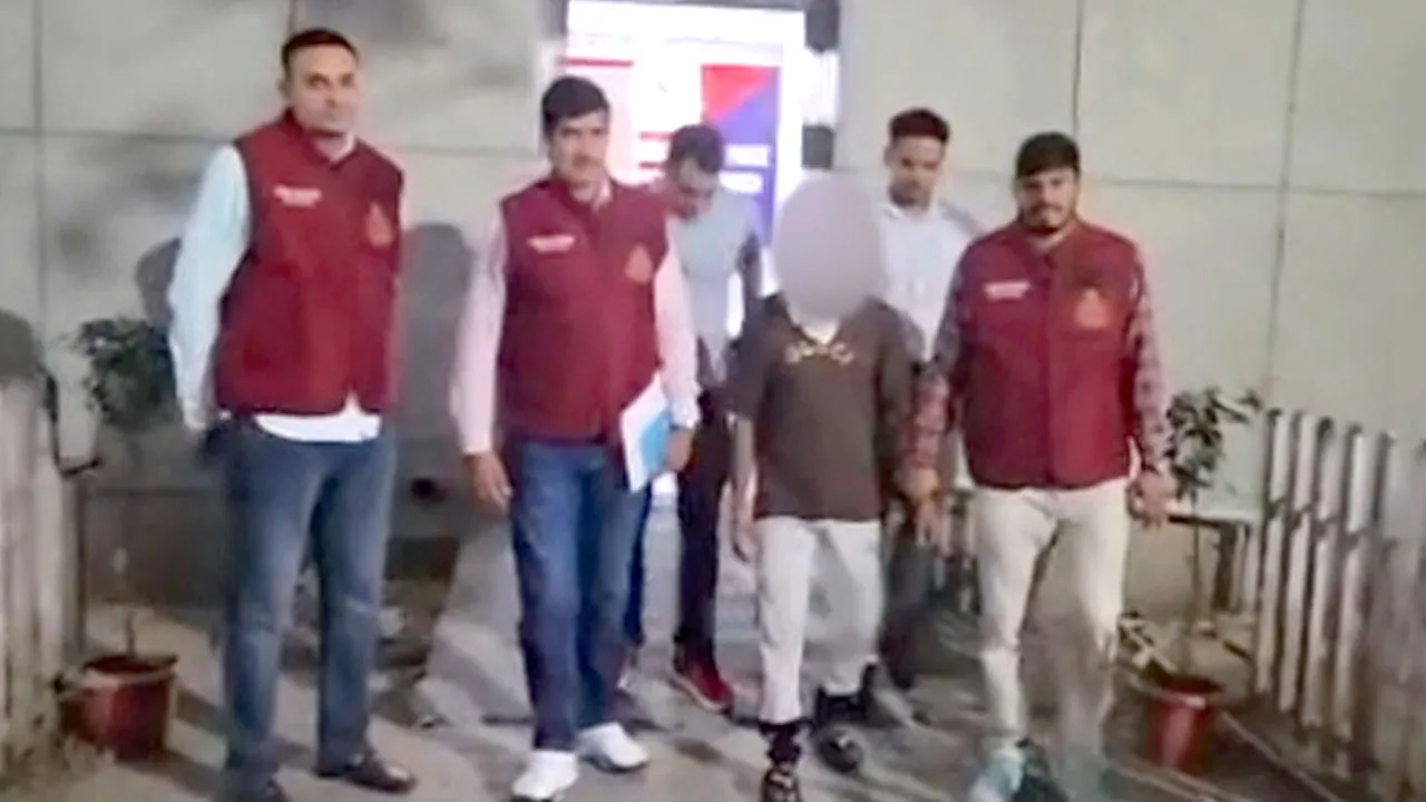 दिल्ली क्राइम ब्रांच को मिली बड़ी कामयाबी, पैरोल जंप कर फरार दोषी 5 साल बाद गिरफ्ता