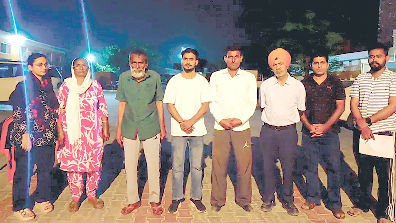 फाजिल्का में बेसहारा मिले बुजुर्ग को डेरा श्रद्धालुओं ने परिवार से मिलाया