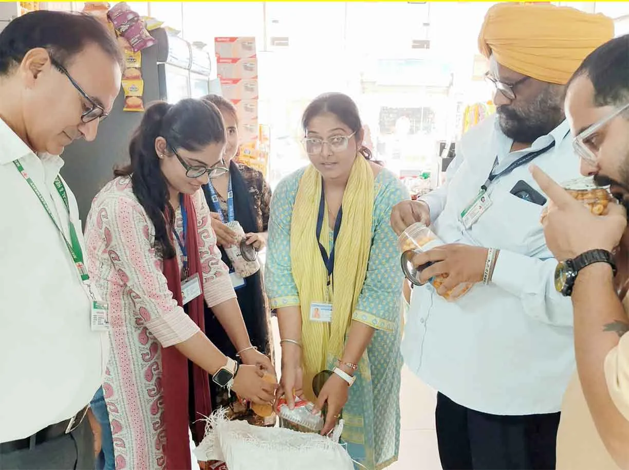 Food Safety News: मानकों पर खरे नहीं उतरे खाद्य पदार्थ, होगी कार्रवाई 