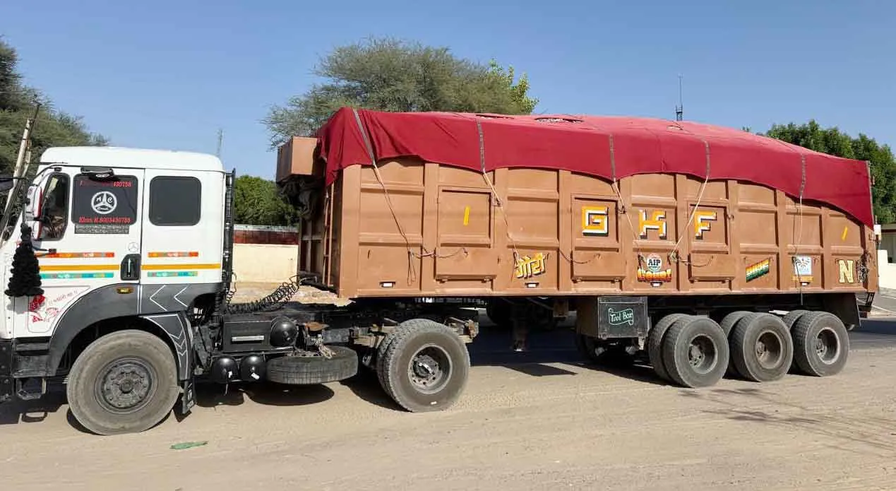 Hanumangarh Mining News: हनुमानगढ़ में खनिज वाहनों की जांच, 4 गाड़ियों पर 4.87 लाख की पेनल्टी 