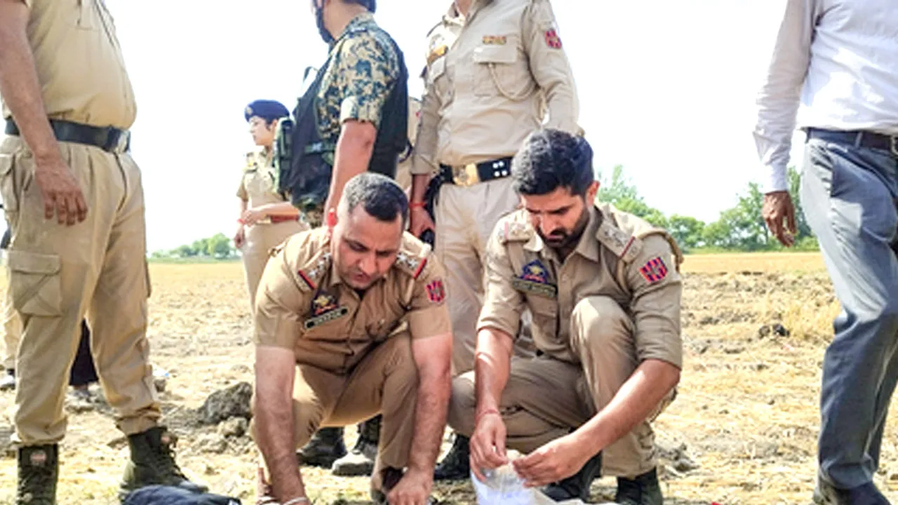 Drone: ड्रोन के जरिए हथियार और नशे की तस्करी का खुलासा, 2 गिरफ्तार