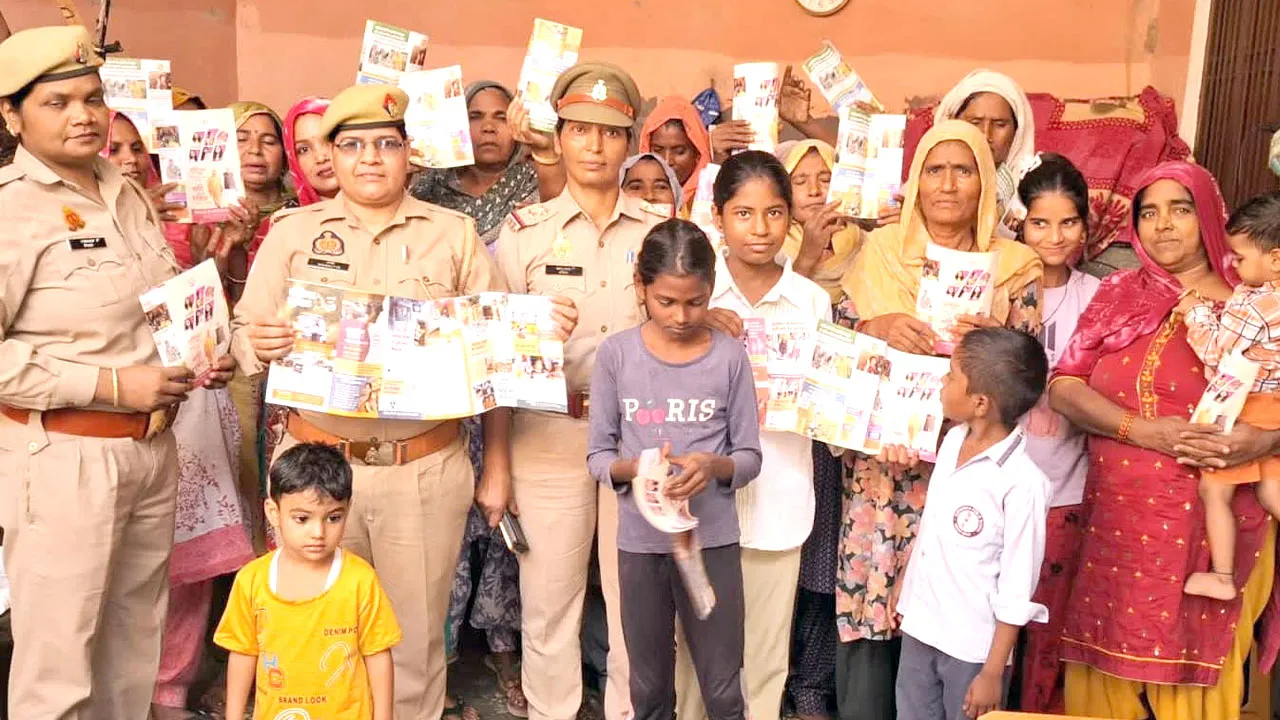 Unchagaon: ऊंचागांव में ग्रामीण महिलाओं व युवतियों को बताए उनके अधिकार