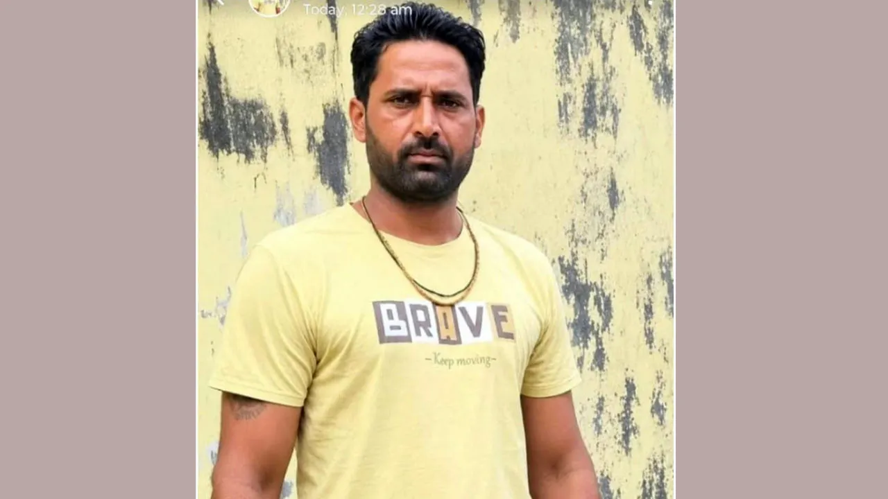 Road Accident: भूरा में सड़क किनारे खड़ी ट्रॉली से टकराई बाइक, वॉलीबॉल खिलाड़ी की मौत