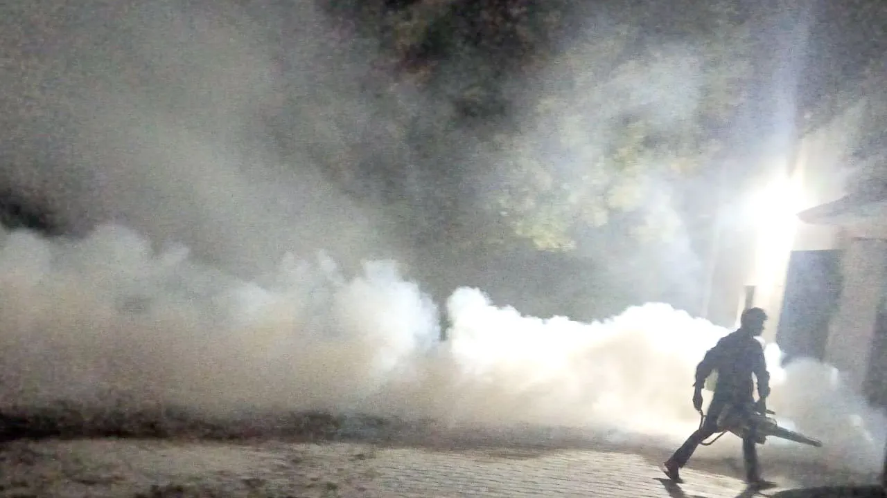 Fogging Campaign: कण्डेला में मच्छरों से बचाव हेतु चलाया फॉगिंग अभियान