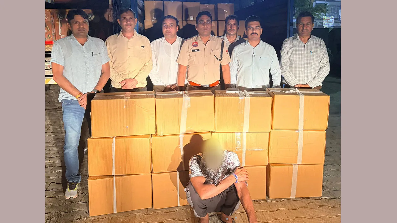 कांगथली व पूंडरी में पुलिस की रेड, 70 पेटियों से 766 किलो 825 ग्राम अवैध पटाखे बरामद