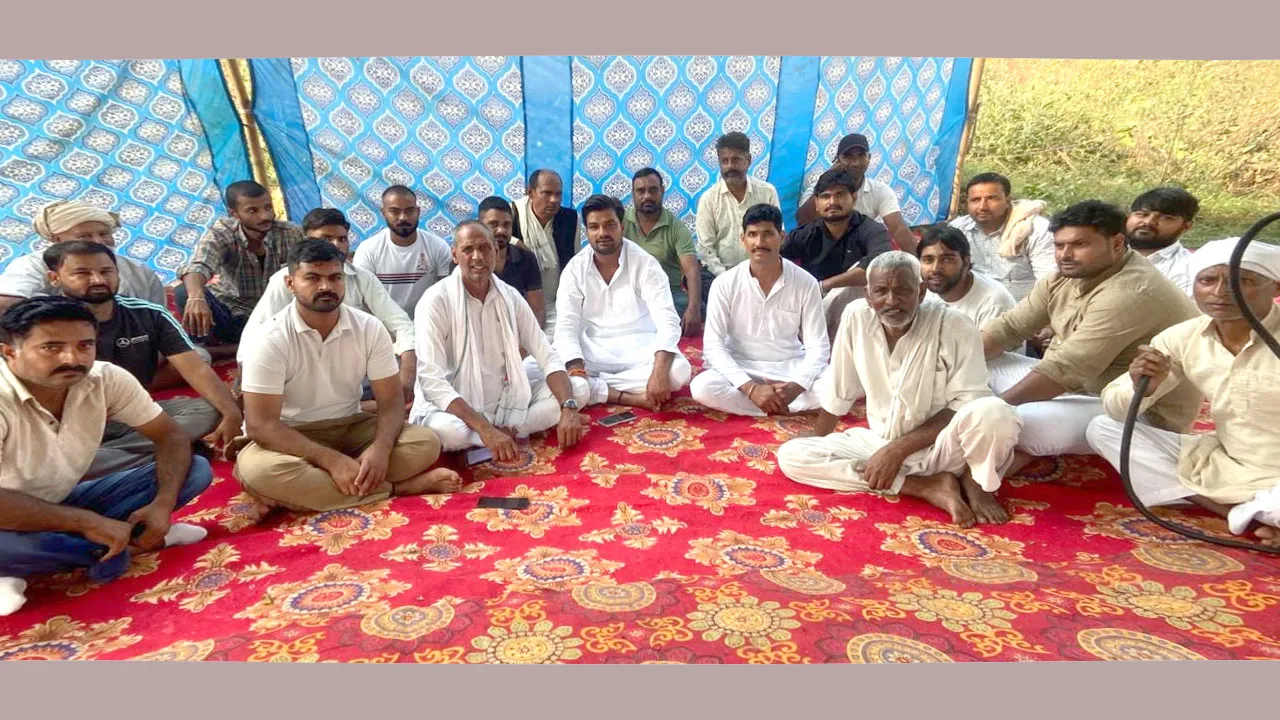 कण्डेला में प्रदूषण के खिलाफ ग्रामीणों का धरना जारी, भाकियू टिकैत का समर्थन