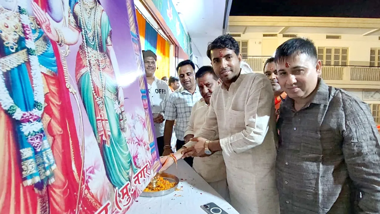 मीरापुर में धूमधाम से हुआ रामलीला मंचन का शुभारंभ