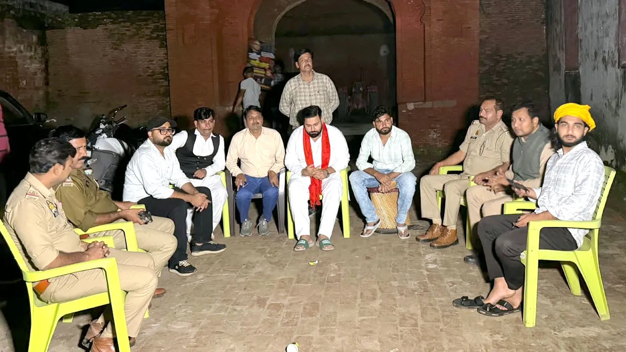 वोट चोरी के खिलाफ दिल्ली जा रहे कांग्रेस-सपा नेताओं पर पुलिस का शिकंजा, दर्जनों नेता हाउस अरेस्ट