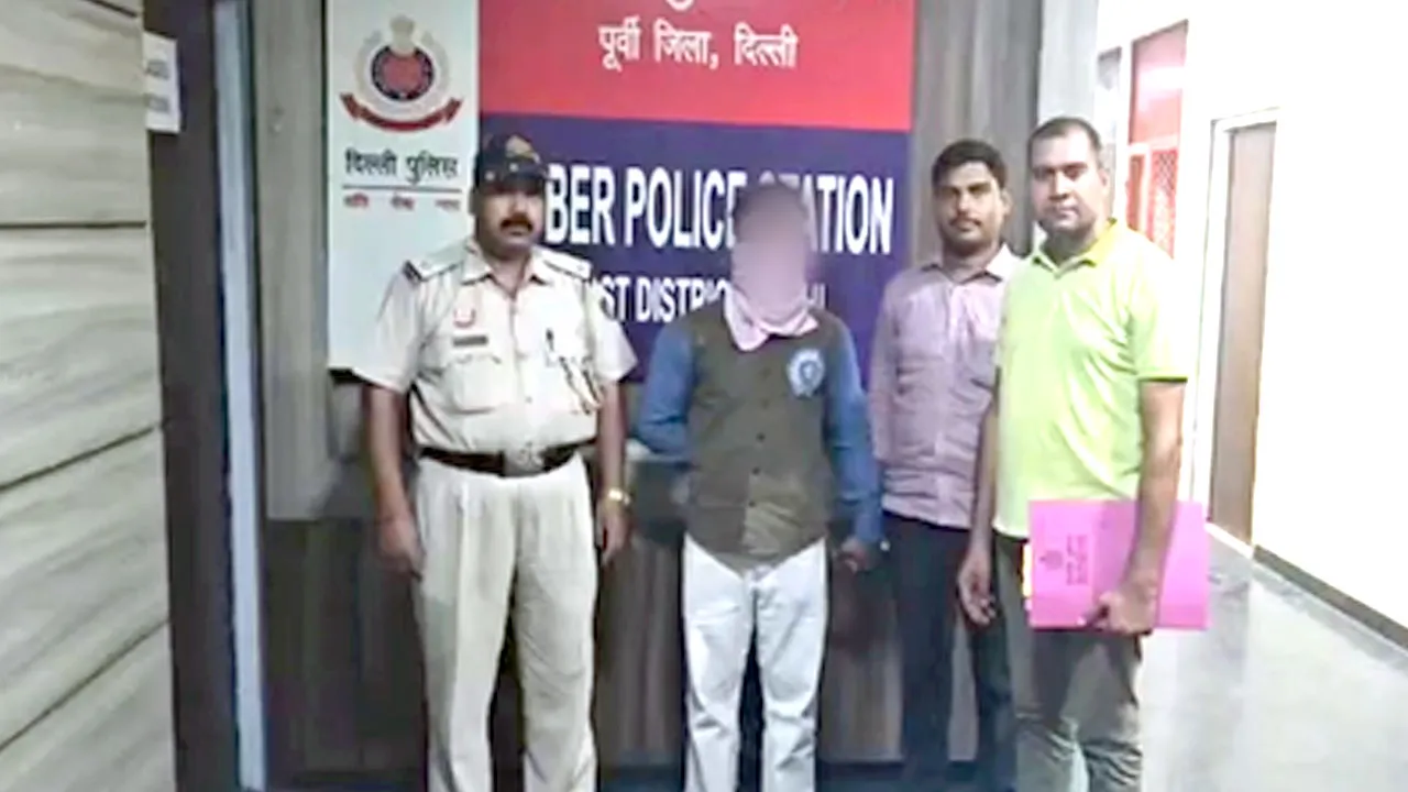 स्कॉलरशिप दिलाने के नाम पर लाखों लोगों को निशाना बनाने की साजिश का खुलासा, दिल्ली पुलिस ने 2 साइबर ठगों को किया गिरफ्तार