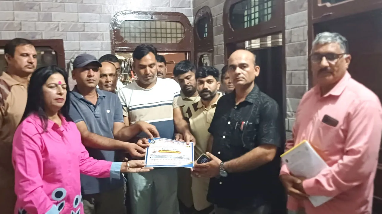 आंखें बंद हुईं तो क्या, दो जिंदगियों में उजाला छोड़ गईं माता बलविंदर कौर; डेरा सच्चा सौदा की प्रेरणा से किया नेत्रदान