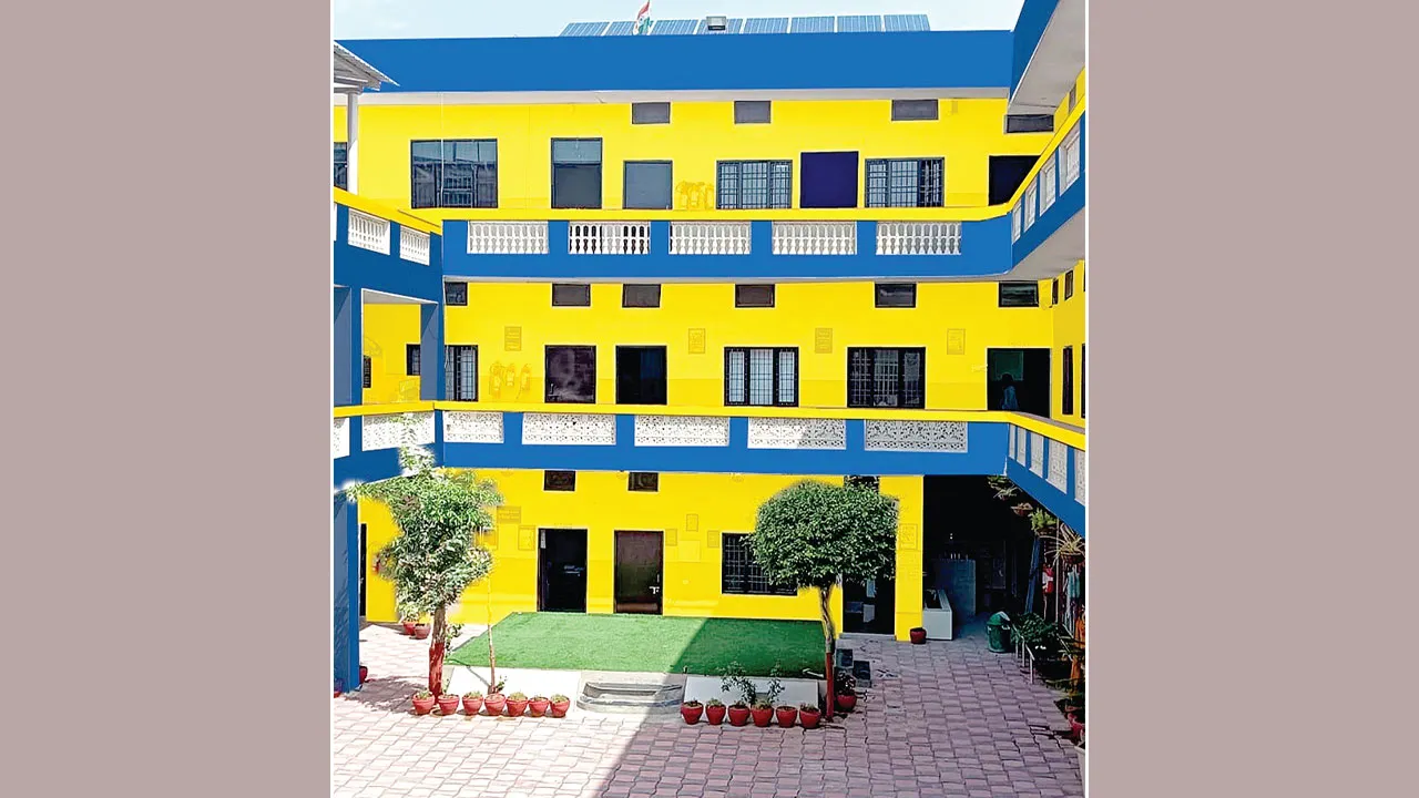 Punjab School News: पंजाब में 3,602 सरकारी स्कूलों पर होगा नीला और पीला रंग 