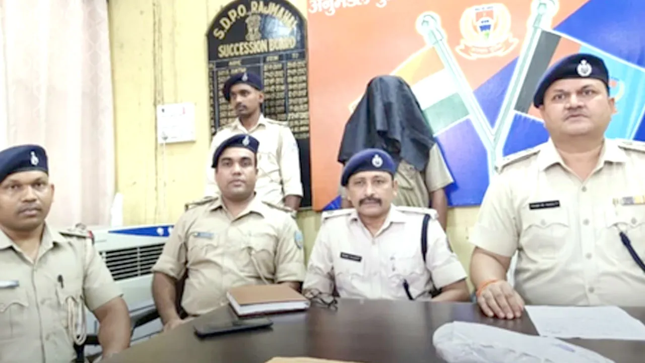 साहिबगंज में युवक की हत्या का खुलासा, चचेरे भाई को पुलिस ने किया गिरफ्तार; चाकू बरामद