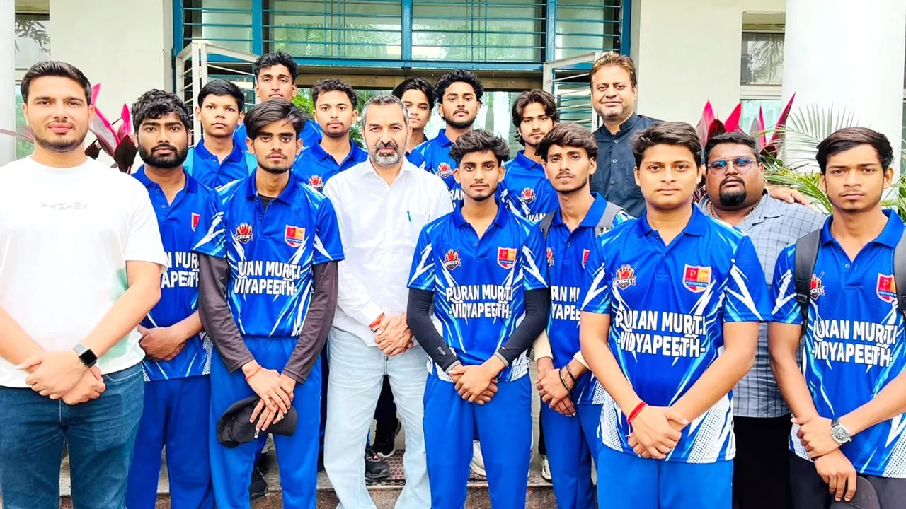 Volleyball Championship: इंटर कॉलेज वॉलीबॉल चैंपियनशिप में पूर्ण मूर्ति विद्यापीठ की टीम बनी उपविजेता