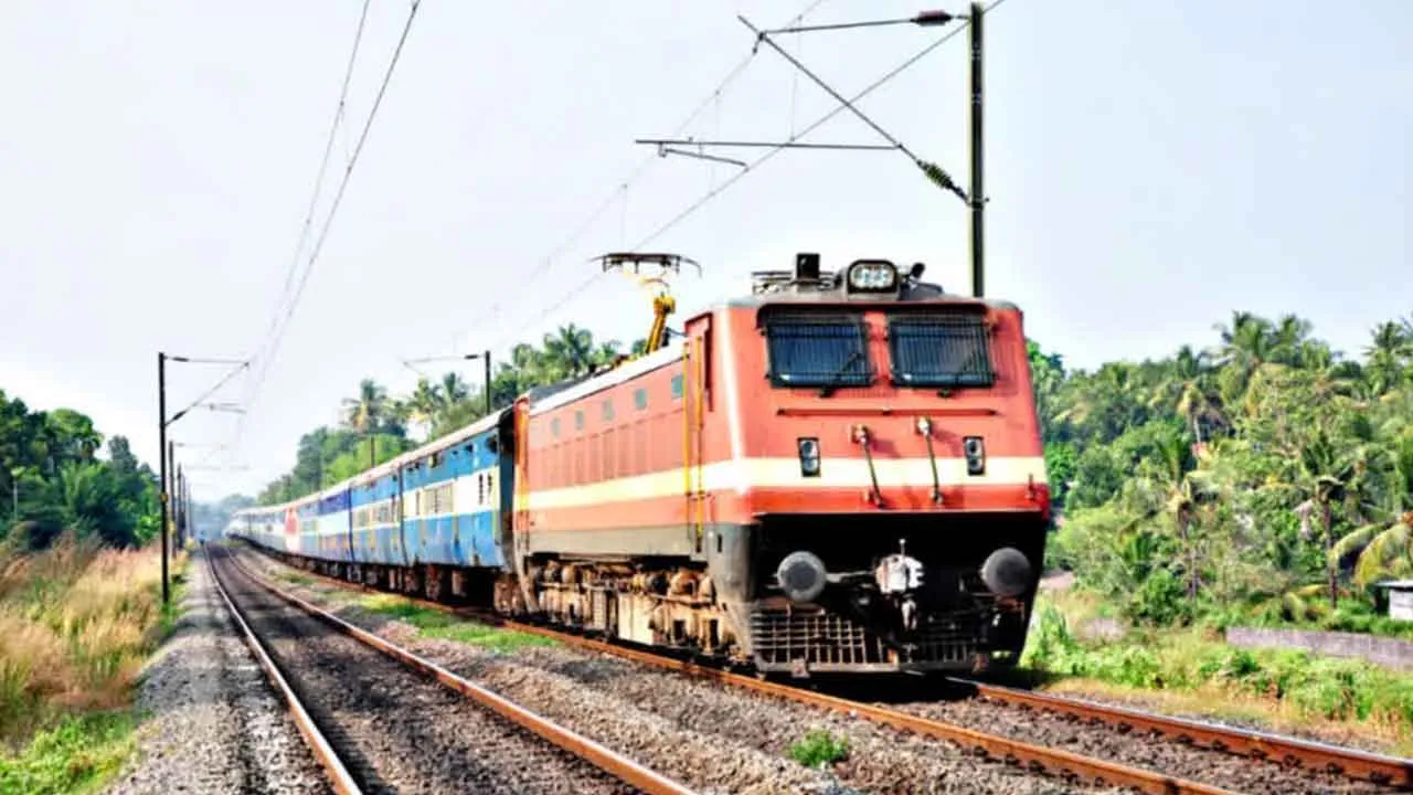 Jaipur Santragachi Train: जयपुर से सांतरागाछी ट्रेन शुरू, जानें टाइमिंग और स्टॉपेज