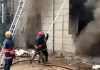 Delhi Fire: दिल्ली में दो जगह भीषण आग, करोल बाग पीजी और बवाना हेलमेट फैक्ट्री में मची अफरा-तफरी