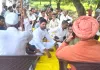 जगनपुर में एचटी लाइन हटाने की मांग पर अड़े ग्रामीण, दूसरे दिन भी दिया धरना