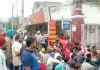 पॉवरकॉम के बाहर आंदोलन तेज, आउटसोर्स कर्मचारियों ने दूसरे गेट का किया घेराव