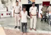 युवक पर पेट्रोल डालकर लगाई आग, पुलिस ने की त्वरित कार्रवाई