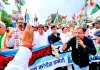 Gurugram News: मतदाता सूचियों और चुनावी प्रक्रिया में कथित अनियमितताओं  को लेकर कांग्रेस कमेटी का जोरदार प्रदर्शन