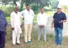 जगनपुर गन्ना तौल केंद्र पर पहुंचे सहायक महाप्रबंधक, साफ-सफाई के निर्देश