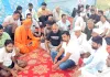 Kairana Pollution News: प्रदूषण के खिलाफ चल रहे धरने पर चढ़ा सियासी रंग, राजनीतिक लोगो का लगा जमावड़ा