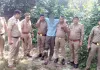 मीरापुर में पुलिस और 25 हजार के इनामी बदमाश के बीच मुठभेड़, पैर में लगी गोली
