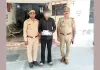 Noida Theft News: नोएडा में बंद मकानों में चोरी करने वाला डिलीवरी बॉय गिरफ्तार, दो लाख रुपए नकद और आभूषण बरामद