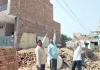 Electricity Issue: बिजली की लाइन बनी मुसीबत, 15 दिन से निर्माण कार्य बंद 