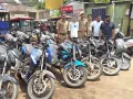 नोएडा में वाहन चोर गिरोह का खुलासा, 12 चोरी की मोटरसाइकिल-स्कूटी बरामद, एक नाबालिग समेत दो काबू