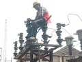 Kairana Electricity News: देवी मंदिर विद्युत लाइन पर लगाए गए सात अतिरिक्त पोल, साढ़े छह घंटे प्रभावित रही आपूर्ति