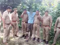 मीरापुर में पुलिस और 25 हजार के इनामी बदमाश के बीच मुठभेड़, पैर में लगी गोली