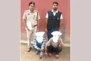 दो झपटमार काबू, हीरे-चांदी की बालियां व दो मोबाइल बरामद