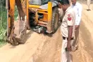 अवैध खनन रोकने पहुंची वन विभाग की टीम पर हमला