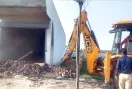 Bulldozer Action: दो अवैध कॉलोनियों पर चला बुलडोजर, दुकान और पेट्रोल पंप सील