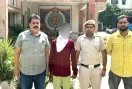 बैंक की UIDAI मशीन से साइबर कैफे में बन रहे थे फर्जी आधार-पासपोर्ट, पुलिस ने किया गिरोह का भंडाफोड़, 2 गिरफ्तार