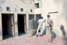 नशे के कारोबार को रोकने के लिए पुलिस ने खंगाले गांव डिंग और भावदीन के घर 