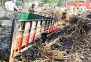 शॉर्ट सर्किट से ट्रैक्टर-ट्रॉली में लगी आग, नया ट्रैक्टर और चारा जलकर राख