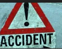 Road Accident: ट्रक के पीछे घुसी कार, एक घंटे तक मची चीख-पुकार, 4 लोगों की मौत