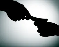 Meerut Bribery Case: टेंडर प्रक्रिया में कथित अनियमितता के चलते मेरठ कैंट बोर्ड के मनोनीत सदस्य गिरफ्तार 
