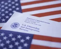 H-1B Visa को लेकर ट्रंप प्रशासन ने की नियमों में बदलाव की तैयारी; भारतीय पेशेवरों पर होगा ये असर?