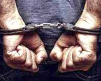 फायरिंग मामले में एक आरोपी गिरफ्तार, दो फरार