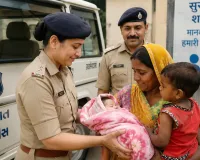 Gujarat Police: गुजरात पुलिस की भावनात्मक मिसाल, जेल में बंद महिला क़ैदी व उसके नवजात शिशु को सुरक्षित घर पहुंचाया