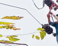 जिला मुख्यालय पर 7 घंटे से बिजली गुल, उमस भरी गर्मी में लोग बेहाल 