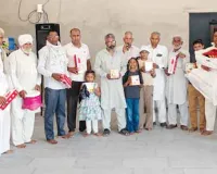 सच कहूँ व सच्ची शिक्षा के विजेता पाठकों को मिले उपहार