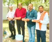 Sach Kahoon 24th Anniversary: राष्ट्रीय दैनिक सच कहूँ की वर्षगांठ पर फिरोजाबाद-शिकोहाबाद में पक्षियों के लिए रखे गए दाना-पानी के सकोरे