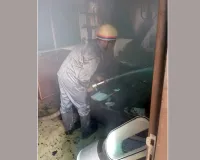 एसी में शॉर्ट सर्किट से लगी आग, मची अफरा-तफरी, दमकल कर्मियों ने आग पर पाया काबू