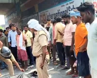 Ghazipur Road Accident: गाजीपुर में दर्दनाक सड़क हादसा, बस की टक्कर से दो महिलाओं व मासूम बच्ची की मौत