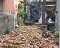पूर्व सभासद पर ट्रांसफार्मर का चबूतरा तोड़ने का आरोप, मुकदमा दर्ज