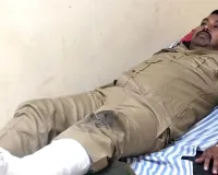 नेशनल हाइवे पर कार की चपेट में आया हेड कांस्टेबल, पैर टूटा